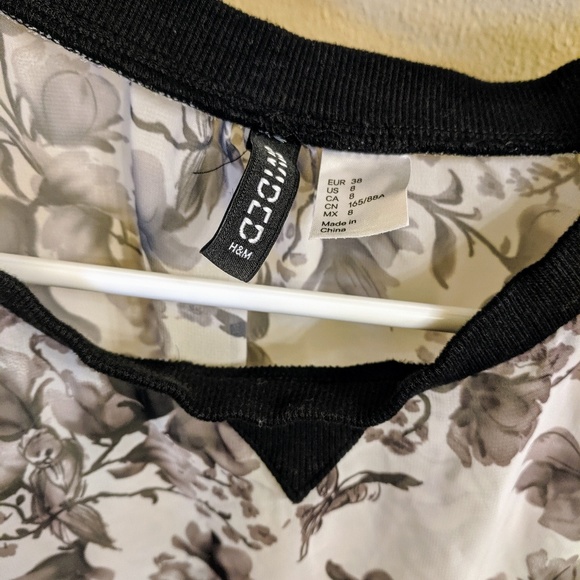 Black and grey print top - Picture 3 of 4